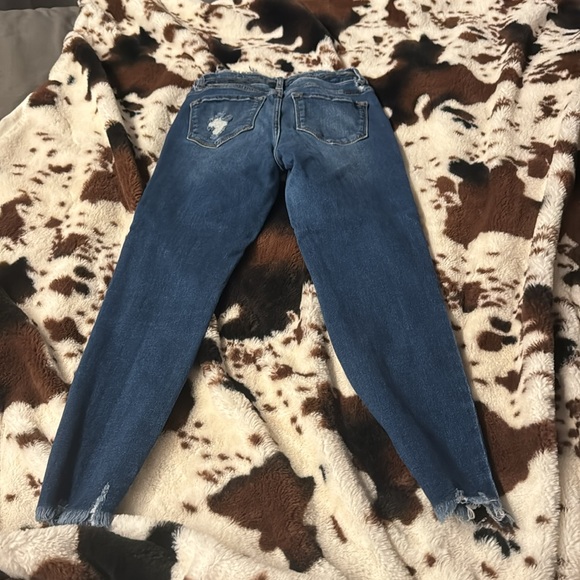 Kancan jeans size 5/26 worn a couple times still in great condition - Picture 2 of 3